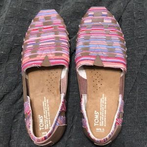 Toms sandals